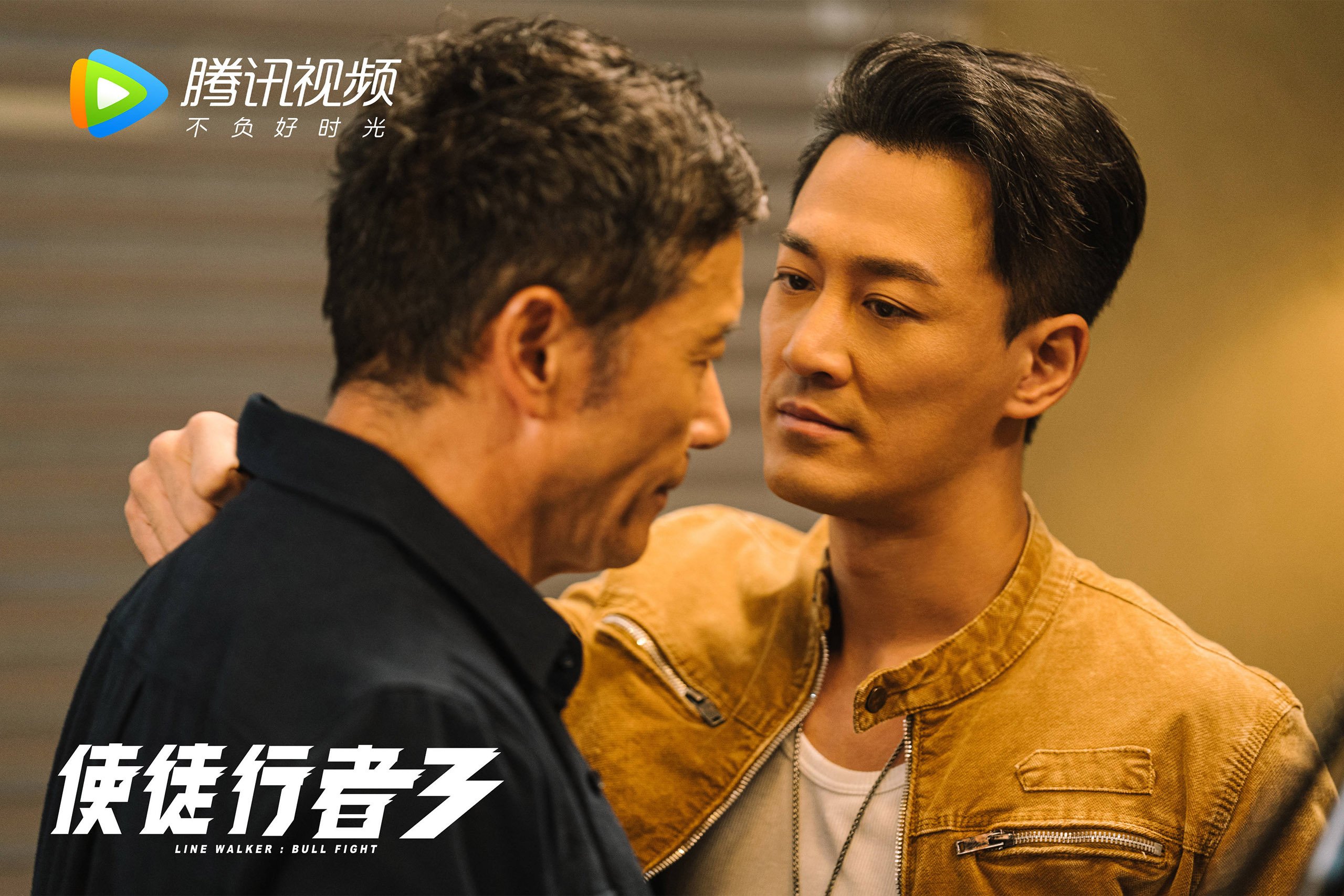 九游(jiuyou)官方网站-2019年季后赛：“水花兄弟”连续热火般的爆发，库里在关键的第四节多次神奇远投赢得比赛